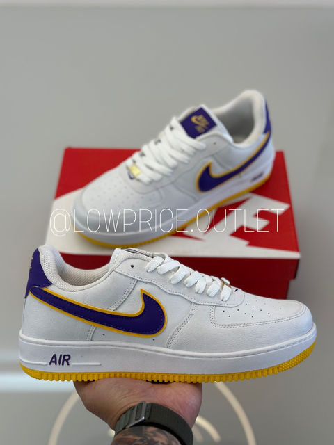 NIKE AIR FORCE 1