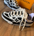 LOUIS VUITTON SKATE - Branco c/ preto