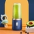 Garrafa com liquidificador portatil
