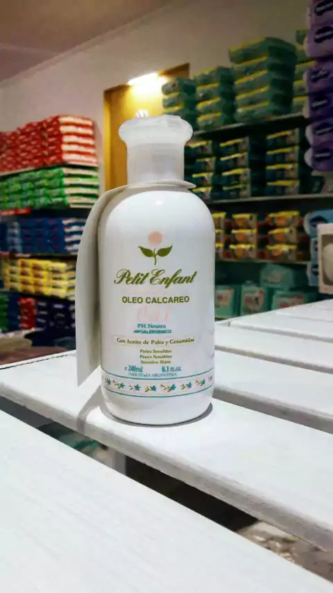 Óleo calcáreo Petit enfant 240ml.