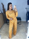 (REF 102 - M) Conjunto de malha manga longa e calça com bolso.