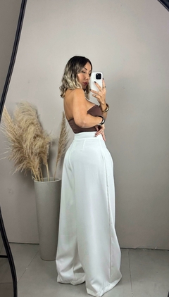 BODY FERNANDA MARROM na internet