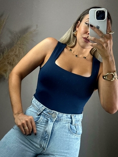 Body Livia Azul Marinho na internet