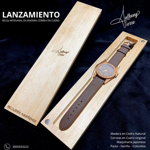 Reloj en Madera en Cedro - Correas en cuero - Hombre