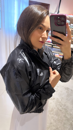 Bomber corta vento Cloe - Preta