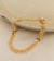 PULSEIRA DOURADA FOLHAS LISAS