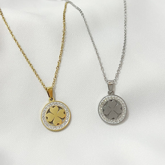 Colar Trevo Cravejado em Aço Inoxidável Prata ou Dourado - comprar online