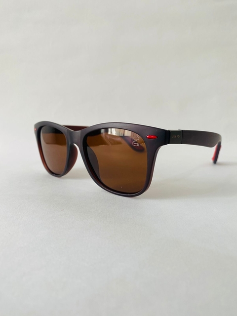 Claus - Marrom Ponta Vermelha