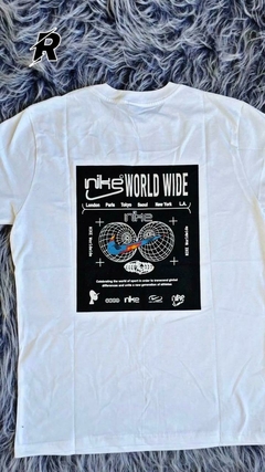 Remera NK con estampa ! - comprar online
