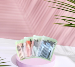kit 8 pincéis Para Maquiagem com nécessaire - Charm Encantadora Make Beauty  