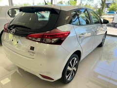 TOYOTA YARIS 1.5 XLS CVT 107CV 0KM - MB AUTOMOTORES