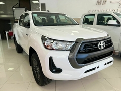TOYOTA HILUX SR 4X2 MT C/D 0KM