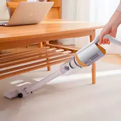 Aspiradora Inalámbrica Multiuso De Mano Recargable Auto Sofa Color Blanco