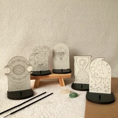 INCENSÁRIOS MISTICO, GATINHO NA LUA, BORBOLETA, LUA TRIPLA, SOL E LUA, AMPULHETA DECORATIVO na internet