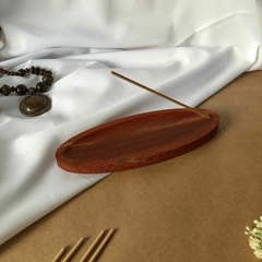Incensário Rustico: Elegância Minimalista para Seu Refúgio Zen