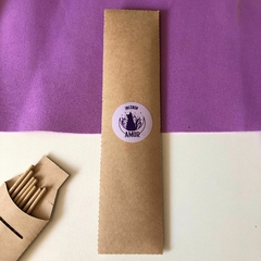Imagem do caixinha com 7 incensos - diversos aromas: lavanda, morango, limão…
