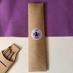 caixinha com 7 incensos - diversos aromas: lavanda, morango, limão… - MauBia incensários