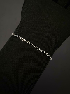 Pulseira Mini Corações de Prata Feminina
