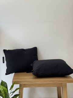 Almohadon Boris gris grafito - comprar online