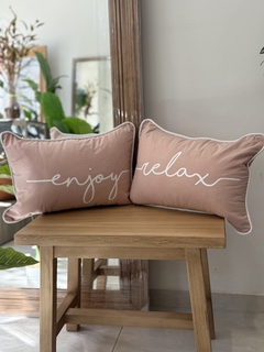Almohadon serigrafia ENJOY - Gelsomino Home Deco
