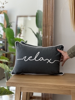 Almohadon serigrafia RELAX - comprar online