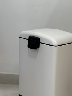 Imagen de Cesto de residuos blanco mate 12 litros