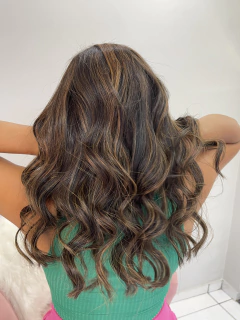 Morena Iluminada na internet