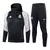 Conjunto de treino masculino Real Madrid 25/26, importmanto, Champions League, Kit Treino Real Madrid, Treino Mbappé, Treino Vinijr, Conjunto Adidas cinza com detalhes em azul e branco, Roupa de treino Real Madrid para homens, Conjunto esportivo Real Madr