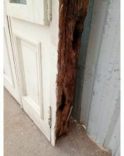 Antigua puerta de madera cedro con postigos 12824 en internet