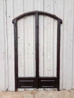 Imagen de Puerta Antigua De Hierro Con Marco Cod.13704
