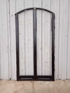 Imagen de Puerta Antigua De Hierro Con Marco Cod.13705