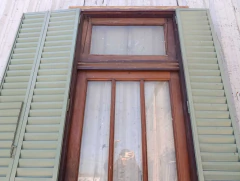 Puerta de madera cedro con celosías Cod.13914 - Aberturas Recicladas