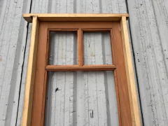 Tres Puertas griegas De madera Cedro Cod.14039 - Aberturas Recicladas
