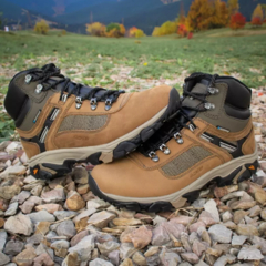 Botas Hi-Tec Bota Ravus Quest Lux WP Hombre - k2extreme