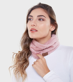 cuello nebula montagne