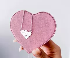 Colar três corações personalizados