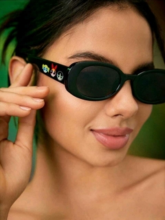 Gafas de sol,chicas superpoderosas en internet