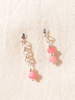 Brinco Assimétrico Jade rosa (banho prata)