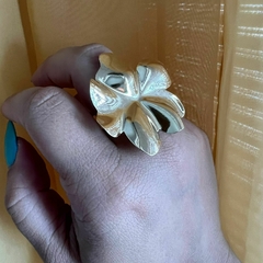 Anel Flor Dourada - comprar online