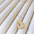 Colar Feminino Nossa Senhora do Silêncio em Oração