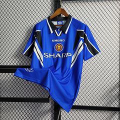Retro Manchester United Away 96/97