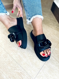 Flat Ana Correntes Preto