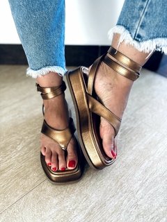 Chinelo Glow Amarração