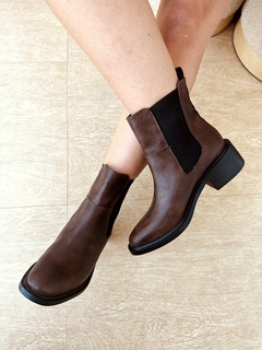 Bota Chelsea Marrom Texturizado - Ciliegie Sapatos