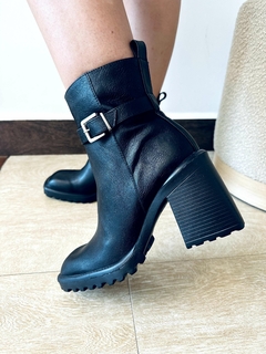Bota Salto Tratorado Giovana - comprar online
