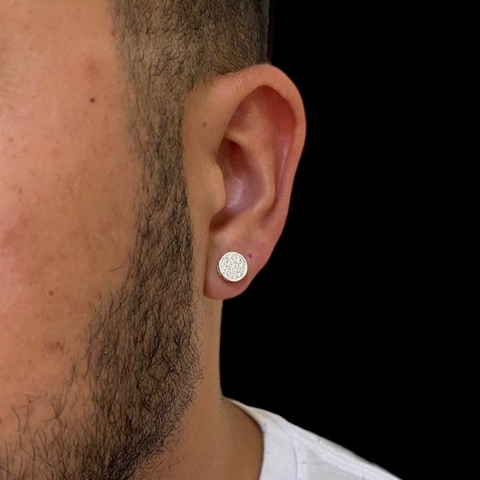 Brinco Redondo Prata Cravejado com Zircônias Banhada a Ouro Branco