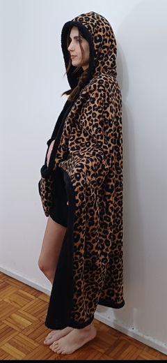Camb Hood Animal print en internet