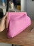 Bolsa Fendi rosa na internet