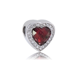 Charm corazón rojo