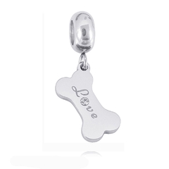 Charm huesito "Love"